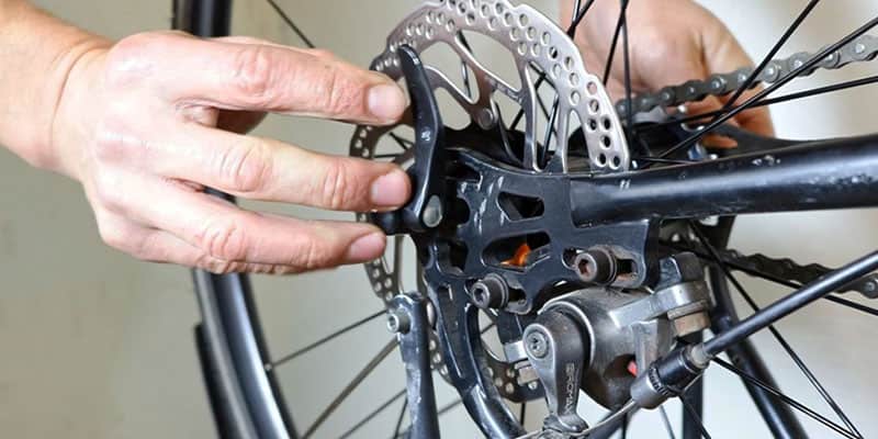 علت قفل شدن چرخ عقب دوچرخه